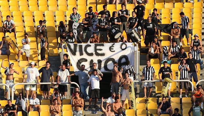 A torcida do Botafogo compareceu em menor número